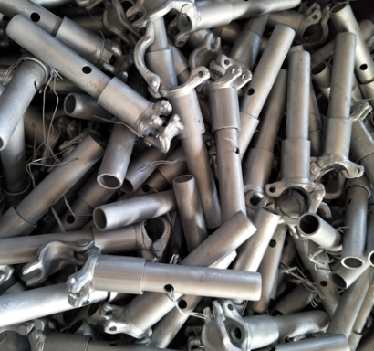 وصلة مع دبوس توصيل ملحوم