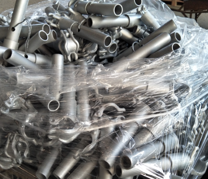 وصلة مع دبوس توصيل ملحوم