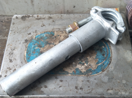 وصلة مع دبوس توصيل ملحوم