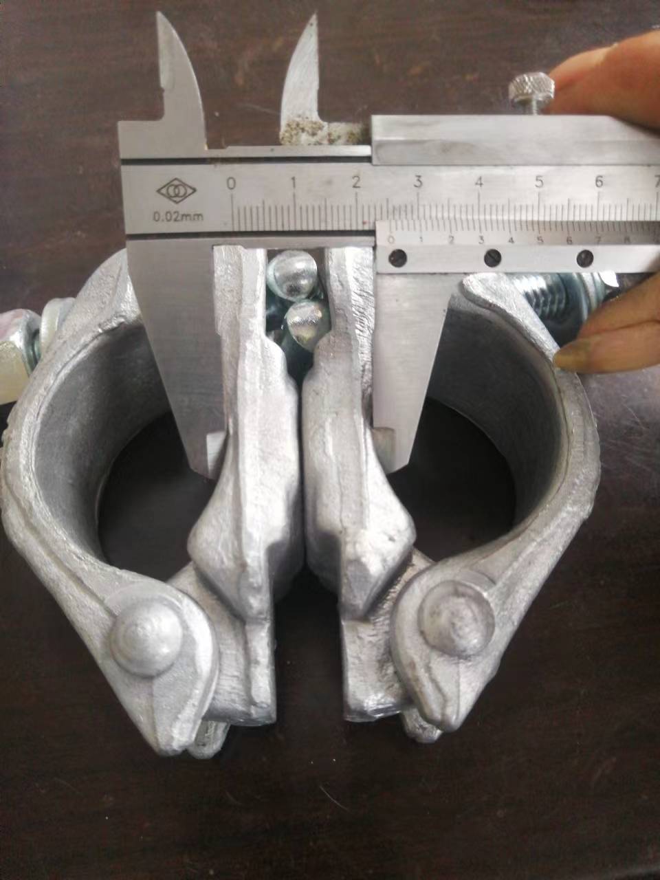 British type swivel coupler