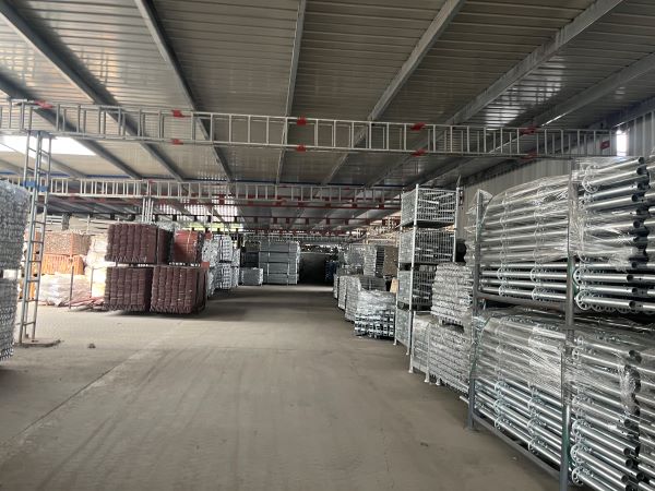 سقالات.jpg سقالات.jpg