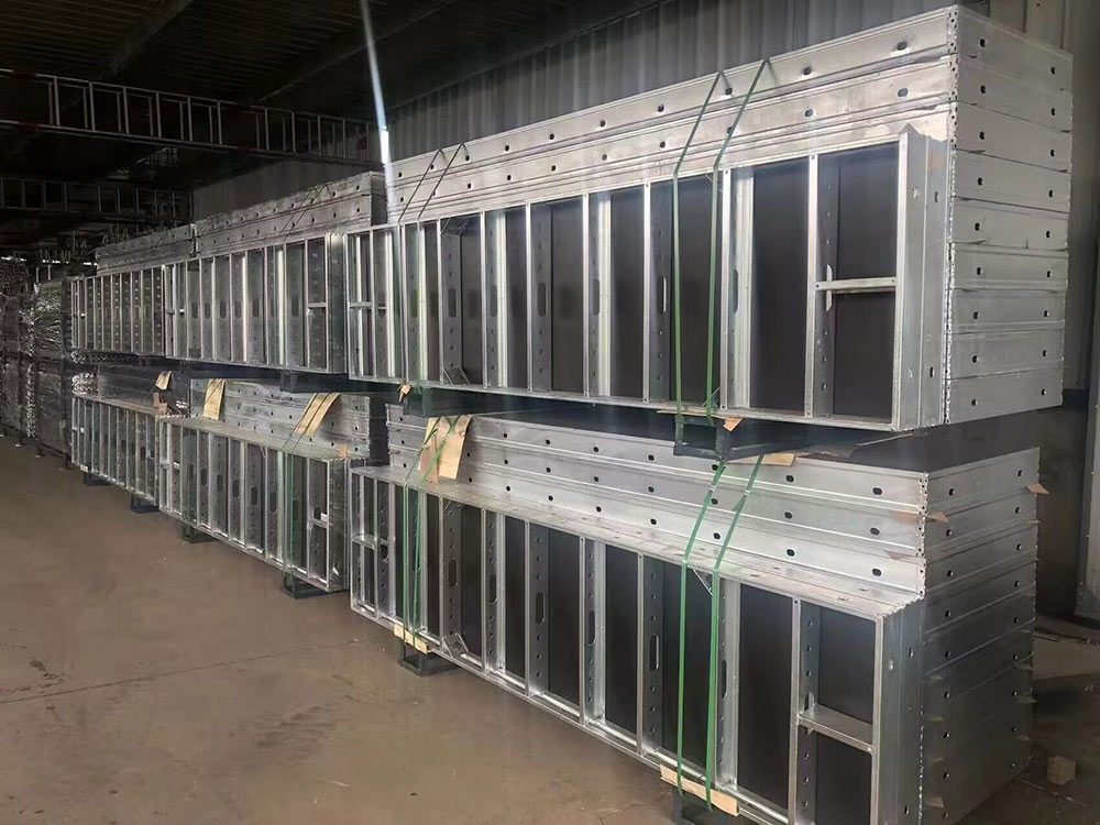 Loading Containers and Delivery