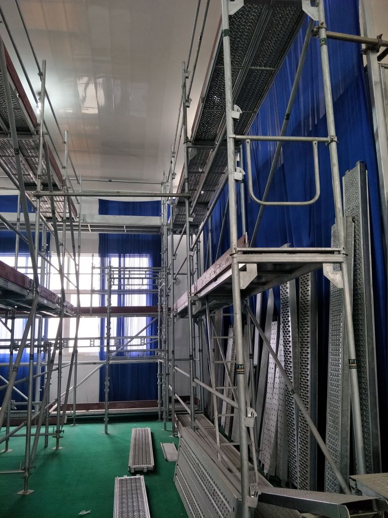European frame scaffolding.jpg European frame scaffolding.jpg