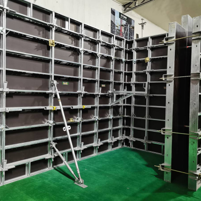 مشروع قوالب ألواح الألمنيوم