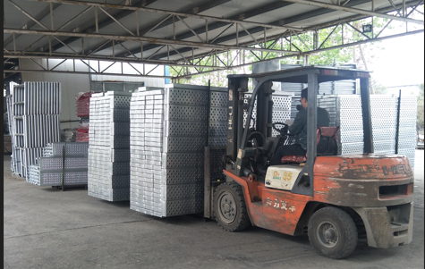 loading container.png loading container.png