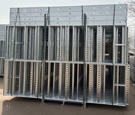 Затвор с отверстием