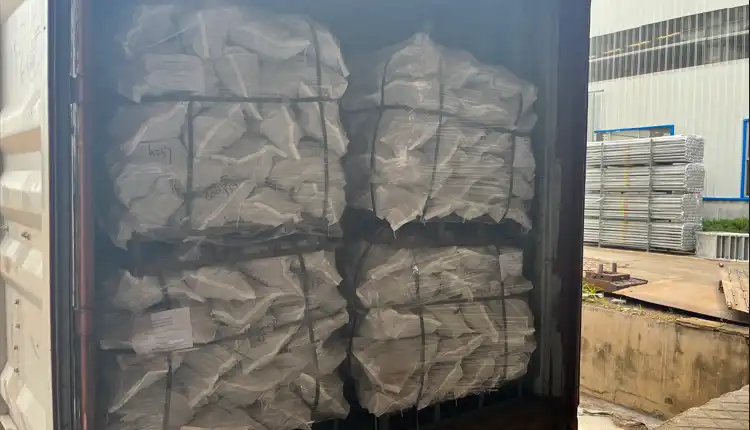 Loading containers.png